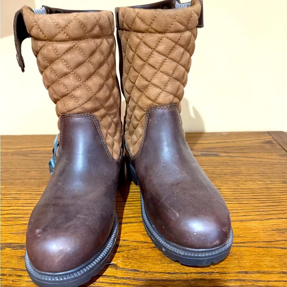 Shires Moretta waterproof boots US 7